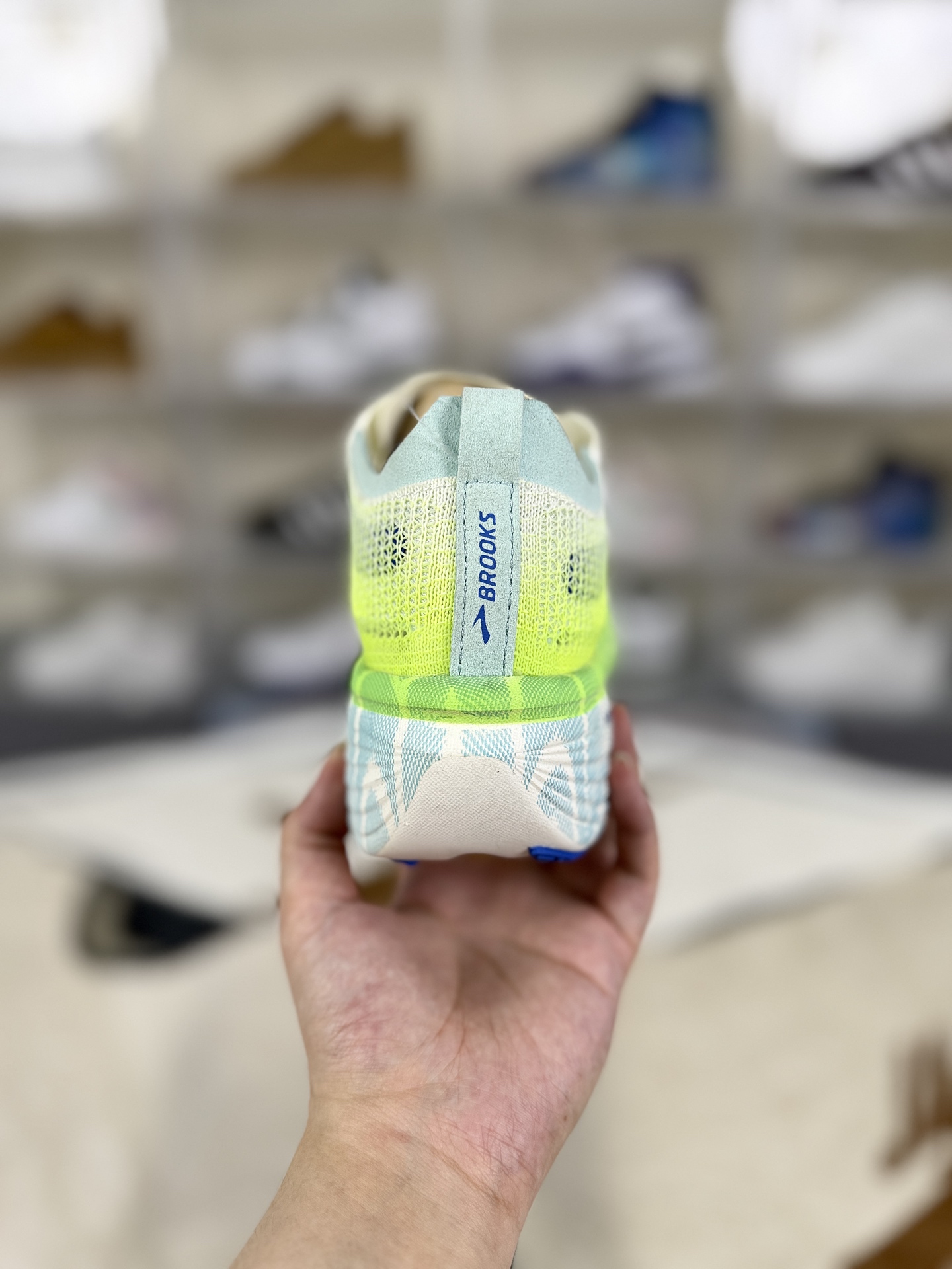 Brooks Hyperion Elite White Green Running Shoes - Lightweight & High Performance 3 i1760390585693 245 0 2