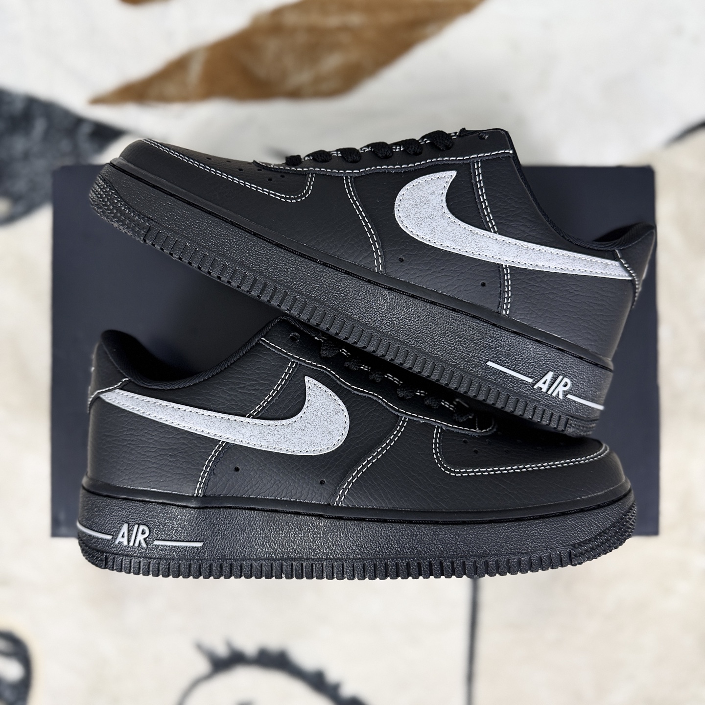 Nike Air Force 1 '07: Classic Black & White Low-Top Sneakers for Men & Women 8 i1760723226889 4752 0 7