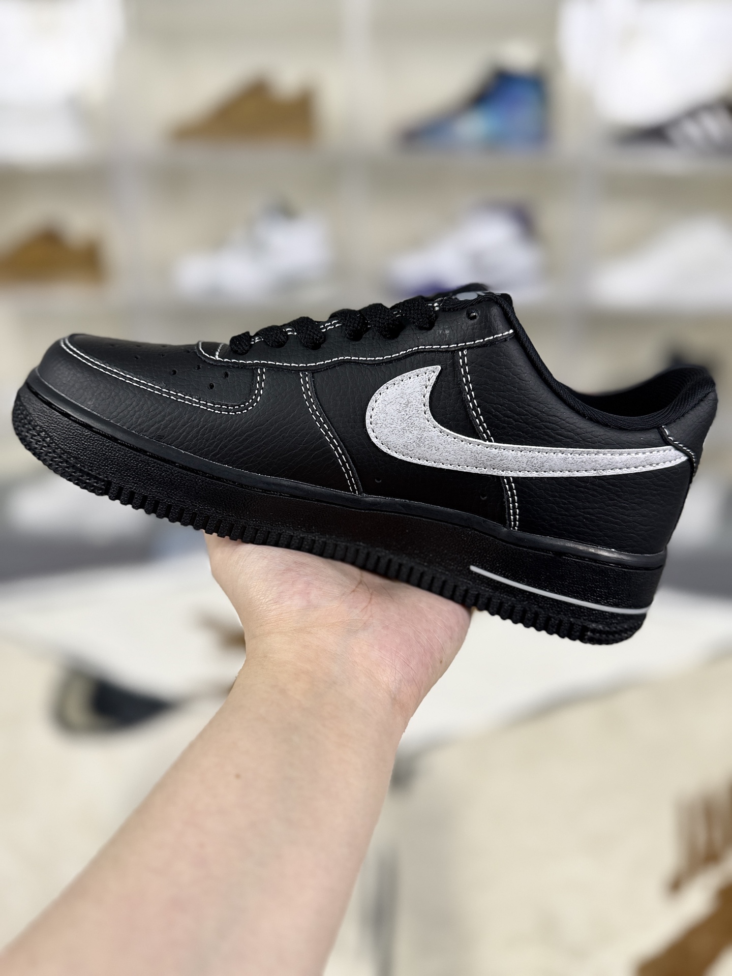 Nike Air Force 1 '07: Classic Black & White Low-Top Sneakers for Men & Women 2 i1760723226890 1777 0 1