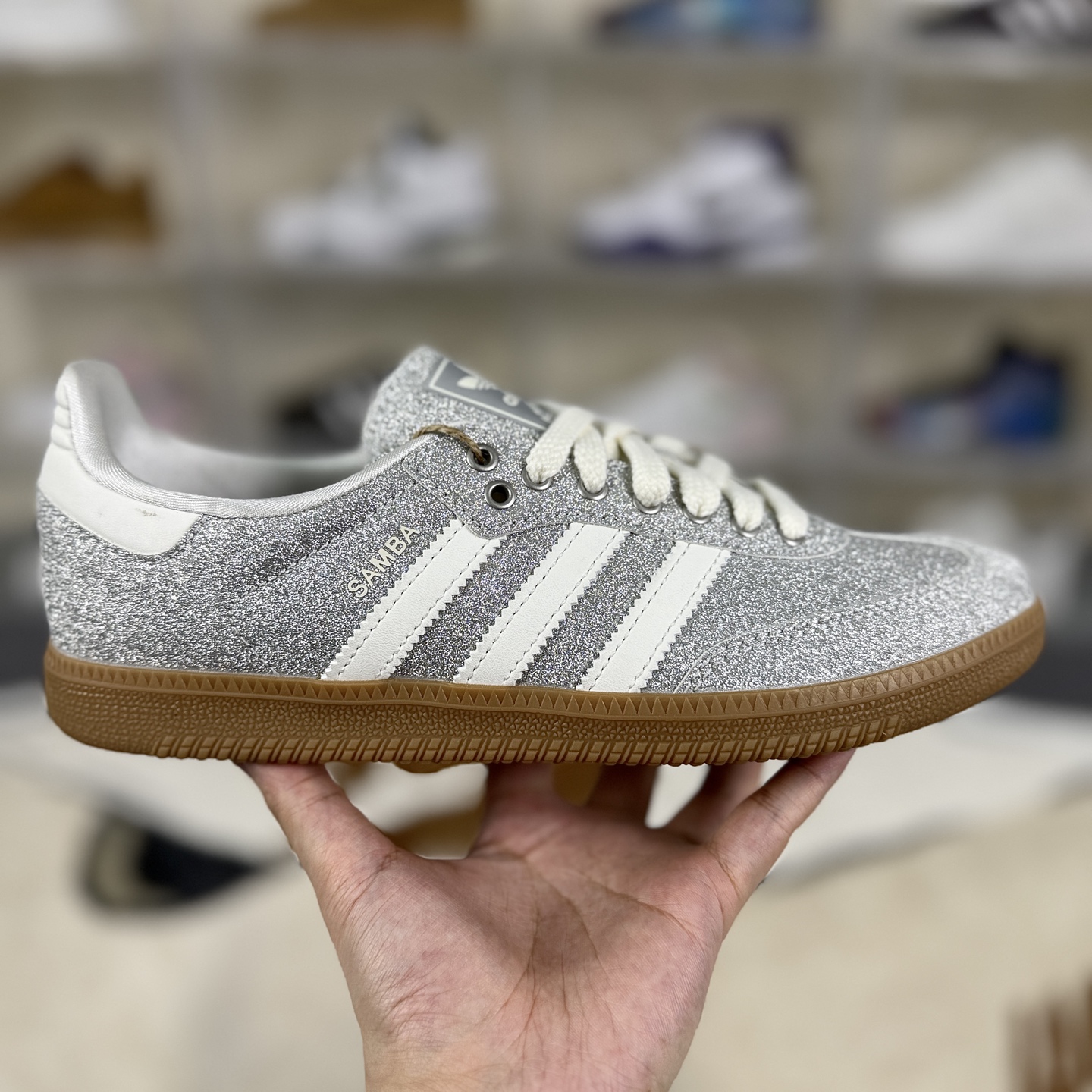 Adidas Originals Samba Shiny Pack Low Top Sneakers in Silver for Men and Women 7 i1760723252048 2805 0 5