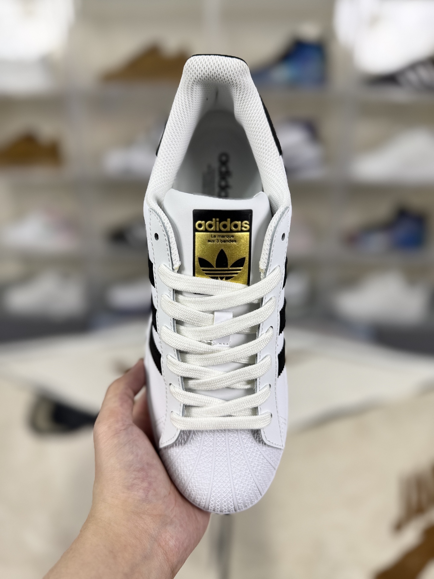Adidas Originals Superstar Low Top Sneakers - White & Black, Unisex Design 4 i1760723289309 1458 0 3