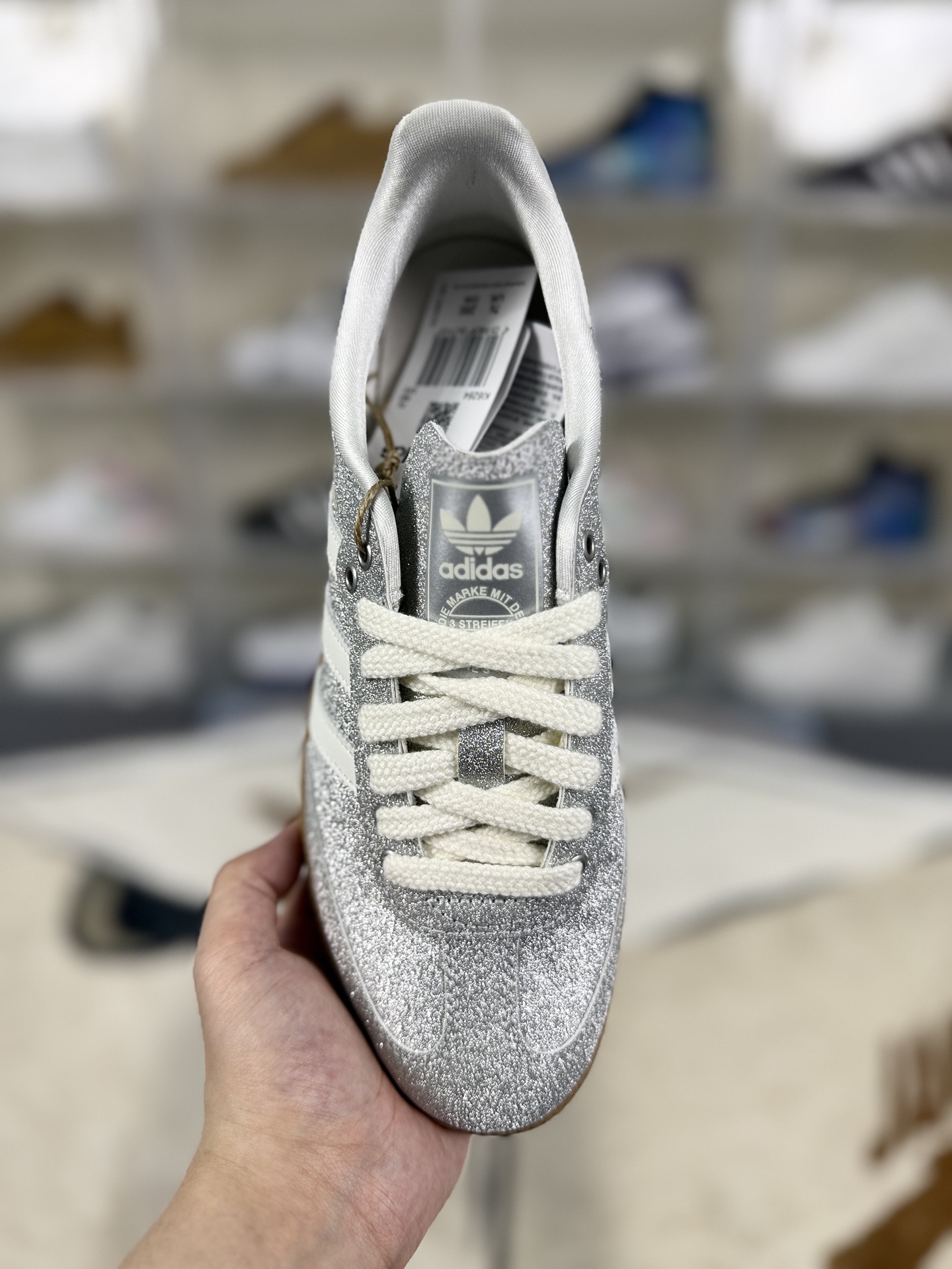 Adidas Originals Samba Shiny Pack Low Top Sneakers in Silver for Men and Women 4 i1760724176286 3027 0 8