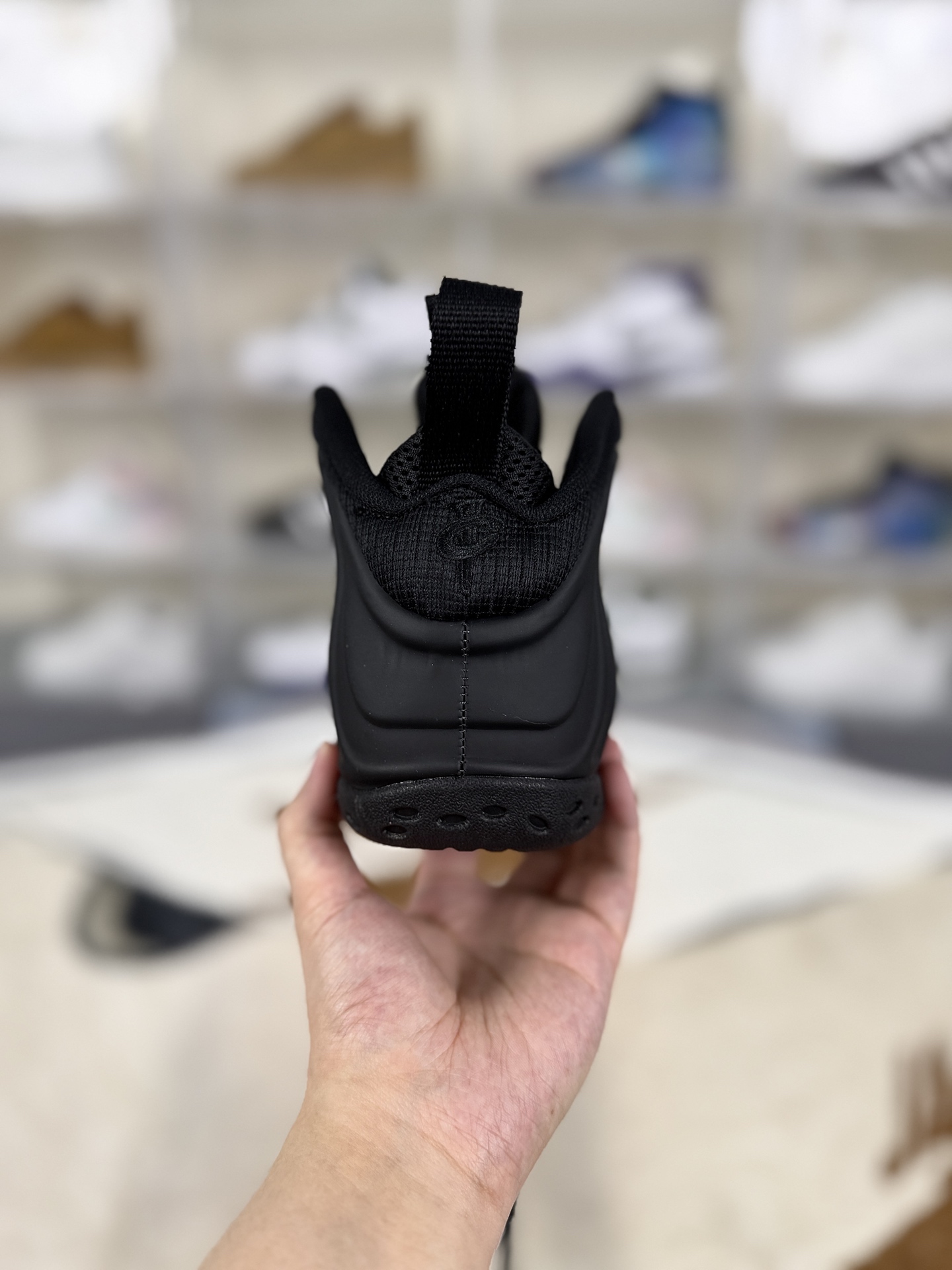 Nike Air Foamposite One Anthracite Basketball Shoes - Black, Retro Style 3 i1760907936284 6362 0 2
