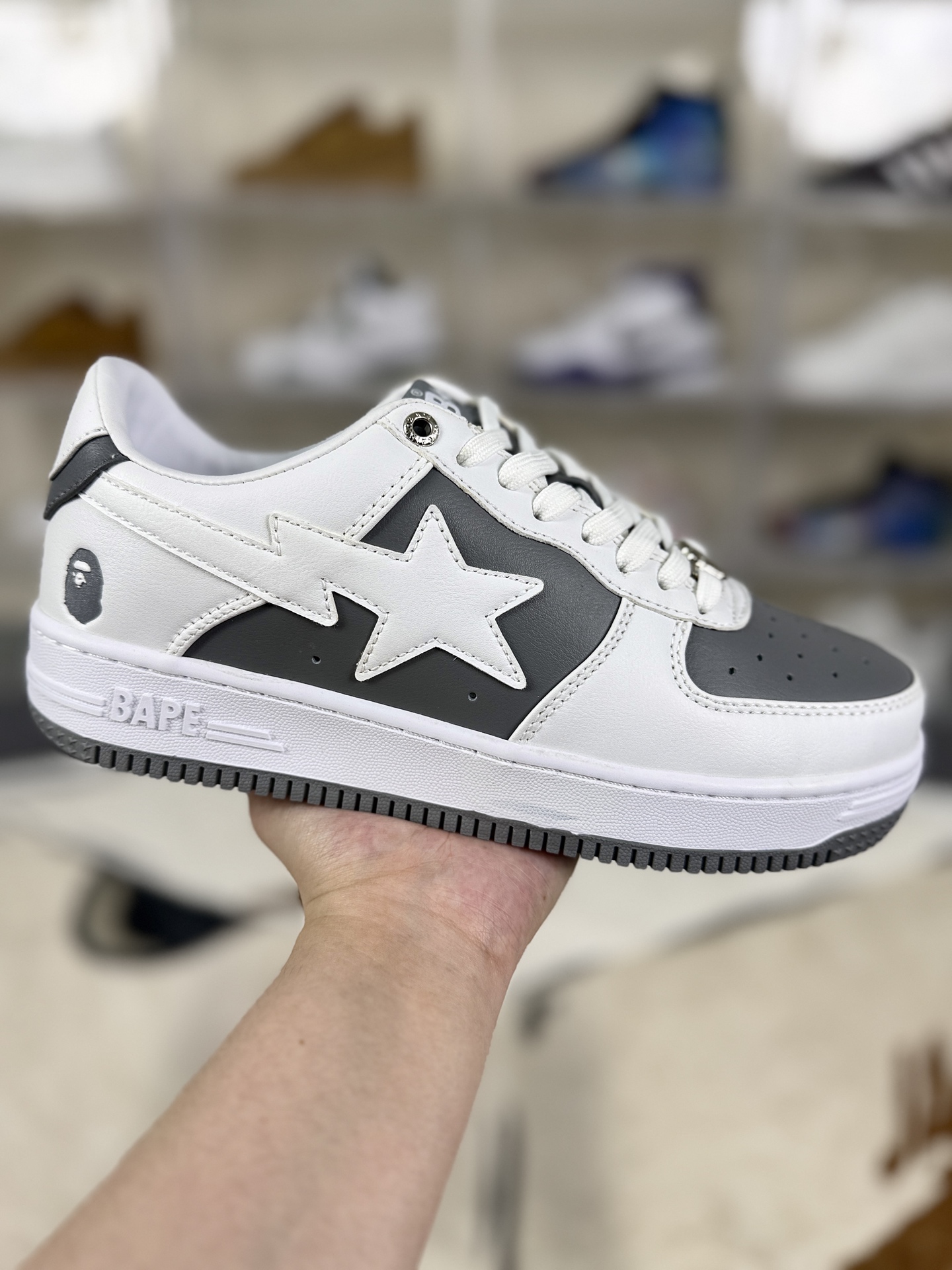 A Bathing Ape BAPE STA Low-Top Sneakers, Leather Star Logo, Round Toe, Unisex