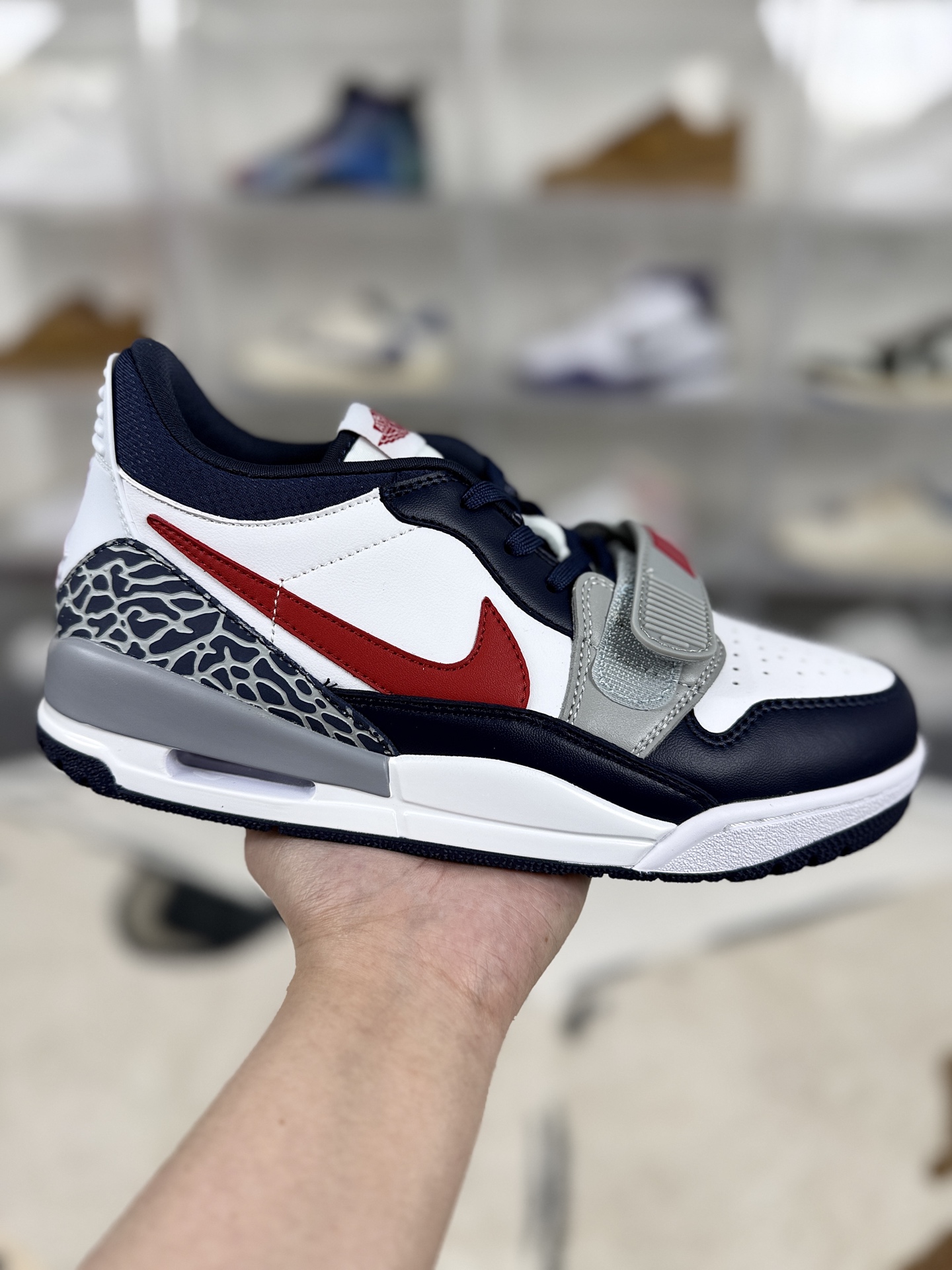 _dhc9sHYBgC-7lKQ_iU3DbUH2Hs5x_hsf0EzK6CQ