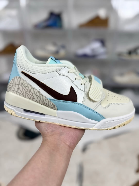 _dj79sGpLCC7VlAv-W1TpftrYYQnqpkaO0tGh9Ew