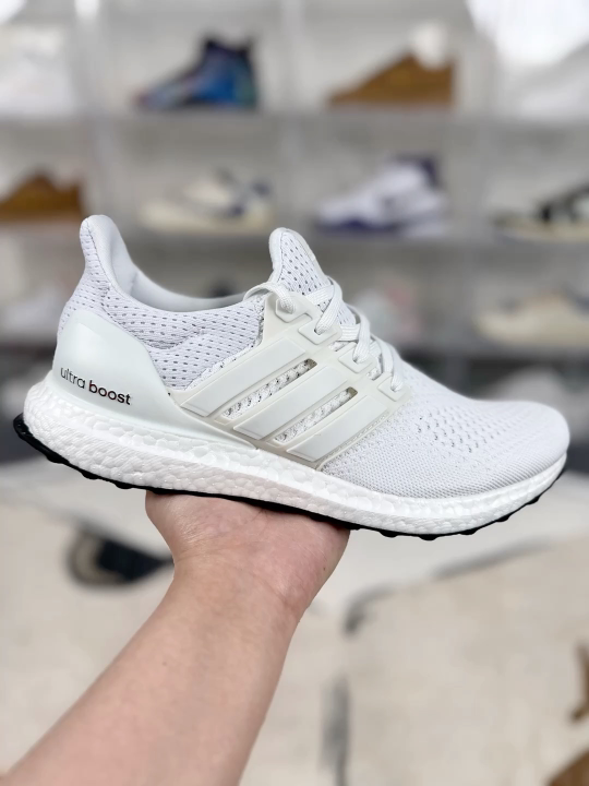 _dWd9s7mP4bKKO1pFzW6uwB_IlL_Un2Dy8yqVISg