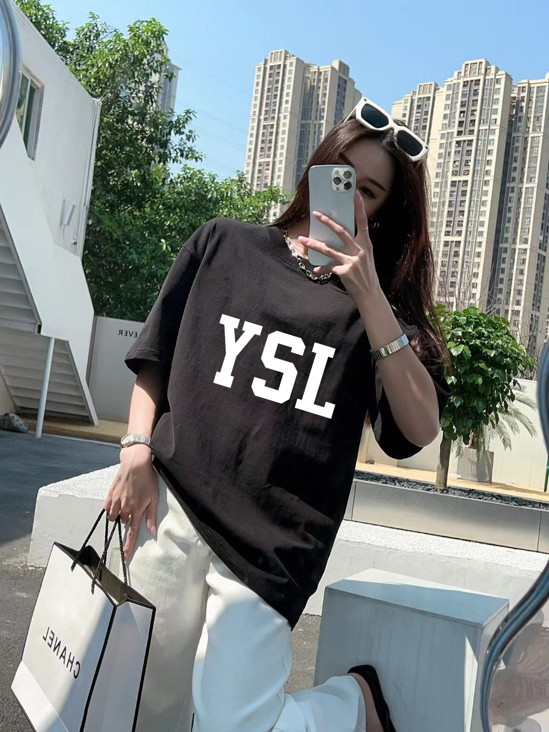 Luxury YSL St. Roland FW Short Sleeve T-Shirts with Velvet Letters - 图片 8
