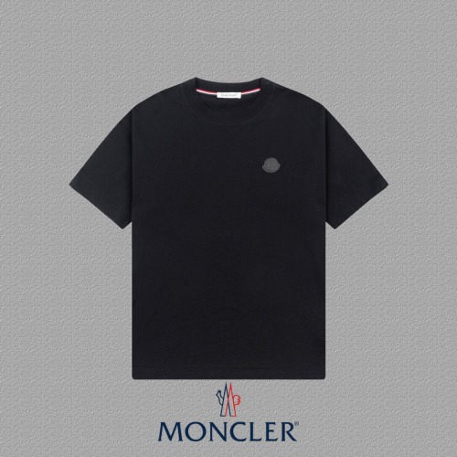 Moncler 2025FW Short Sleeve T-Shirt with Badge Logo, Unisex Heavyweight Tee 1 Moncler 2025FW Short Sleeve T-Shirt with Badge Logo, Unisex Heavyweight Tee