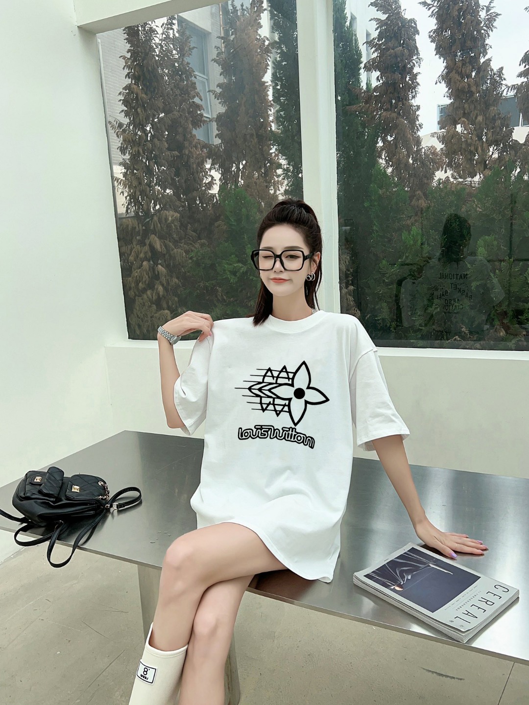Louis Vuitton 2025FW Short Sleeve Cotton T-Shirt with LV Letter Print 9 o 1ihfuae72154s1a3d5bh1nqj3ld3