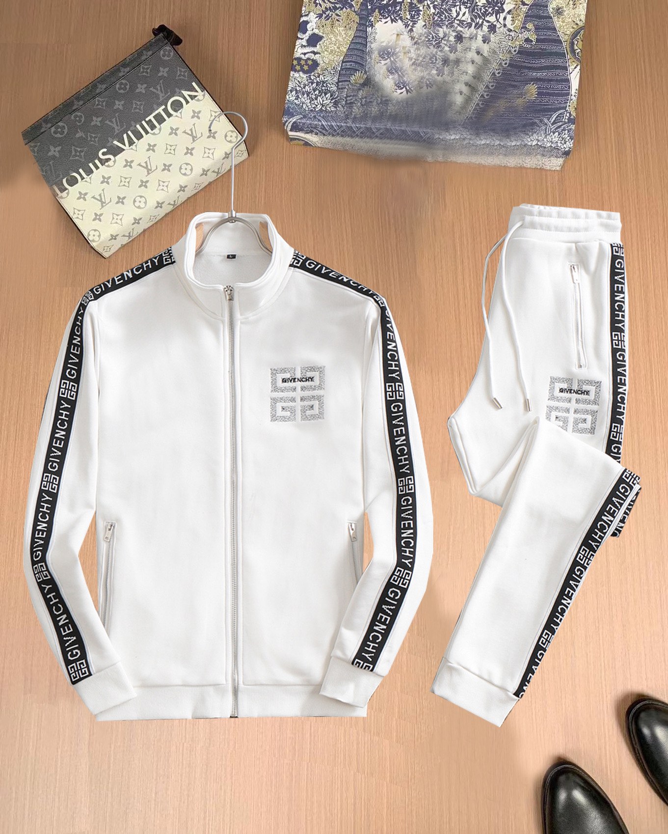 Givenchy Clothing Two Piece Outfits & Matching Sets Perfect Quality
 Fall/Winter Collection Fashion Hooded Top