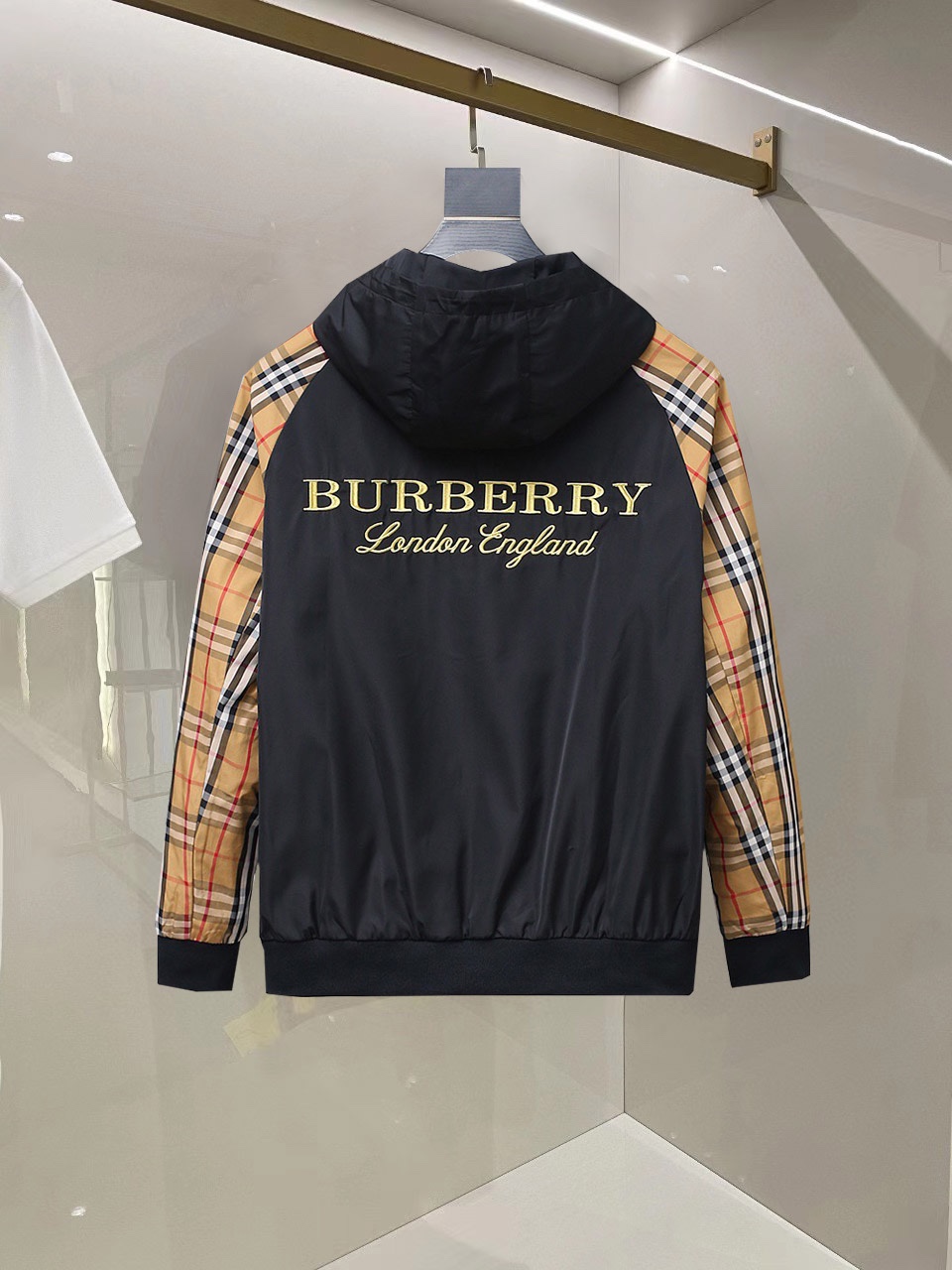 Alternative view of Jacket 04657