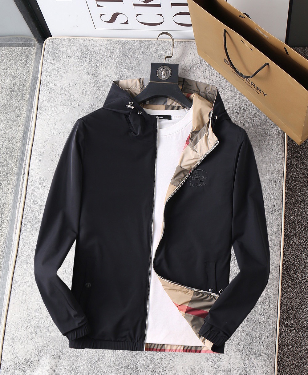 NO:115978,Burberry wears double-sided, 2025 spring new jacket jacket, the new product on the show is perfect, the double-sided wear is comfortable and warm, the three-standard color is full and attractive, and the very outstanding design easily advances the sense of fashion, the workmanship is extremely exquisite and rigorous, and the wiring is neat and meticulous!  A masterpiece of a big-name designer!  The upper body doesn't look bloated and super handsome!  Spot code M ~ XXXL,,burberry,jackets & coats,jackets & coats,alexander wang19860909巴宝莉 双面穿,2025春季新款夹克外套,秀场新品品相非常完美,双面穿舒适保暖,三标齐全色泽饱满诱人,非常出彩的设计,轻松将时髦感进阶,做工极为考究严谨,走线工整细致！大牌设计师巨作！上身不显臃肿、超级帅气！现货码数M ～ XXXL,,burberry,jackets & coats,jackets & coats,alexander wang,Men's clothing