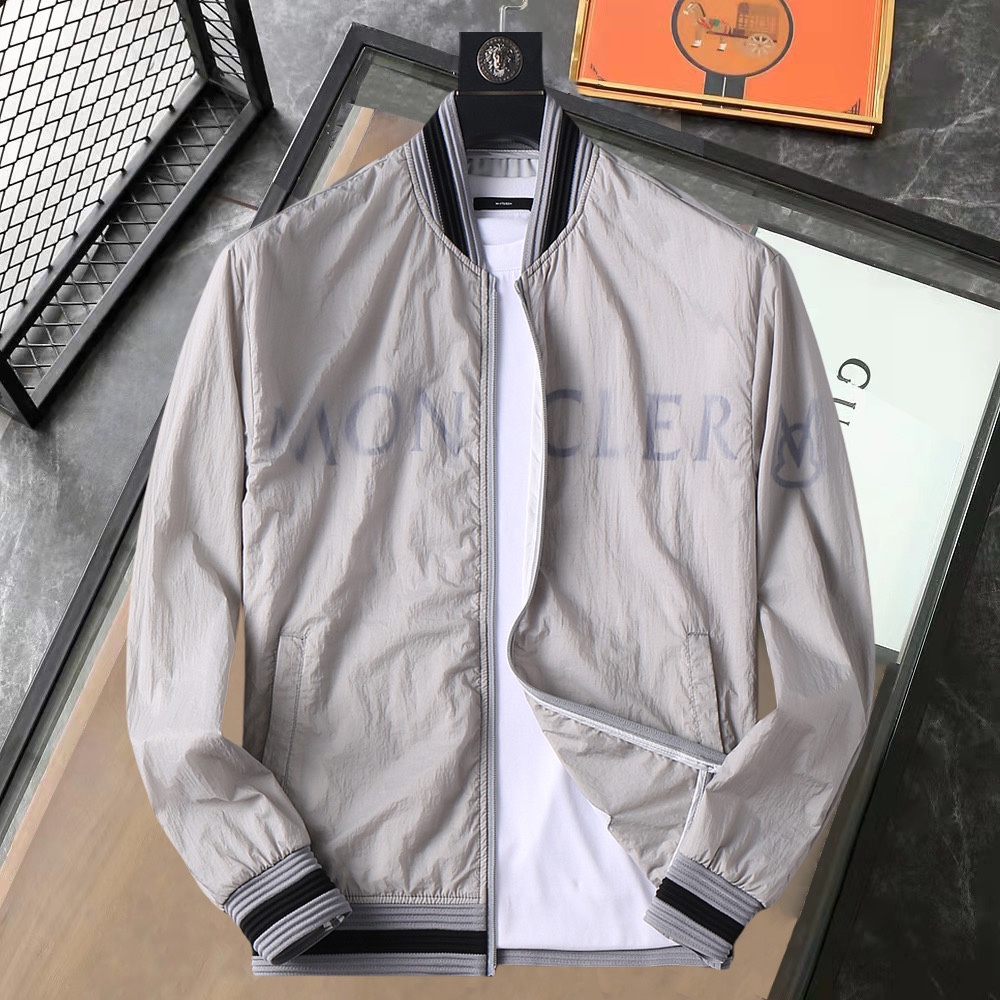 NO:737167,Mengkou 2026 new spring jacket, the new product on the show is in perfect condition, comfortable and warm, complete with three labels, full and attractive color, very outstanding design, easily upgrades the sense of fashion, the workmanship is extremely sophisticated and rigorous, and the wiring is neat and meticulous!  A masterpiece from a famous designer!  The upper body does not look bloated and is super handsome!  Available sizes M ~ XXXL,,Moncler,jackets & coats,jackets & coats,19860909蒙口 2026开春新款夹克外套,秀场新品品相非常完美,舒适保暖,三标齐全色泽饱满诱人,非常出彩的设计,轻松将时髦感进阶,做工极为考究严谨,走线工整细致！大牌设计师巨作！上身不显臃肿、超级帅气！现货码数M ～ XXXL,,Moncler,jackets & coats,jackets & coats,,Men's clothing