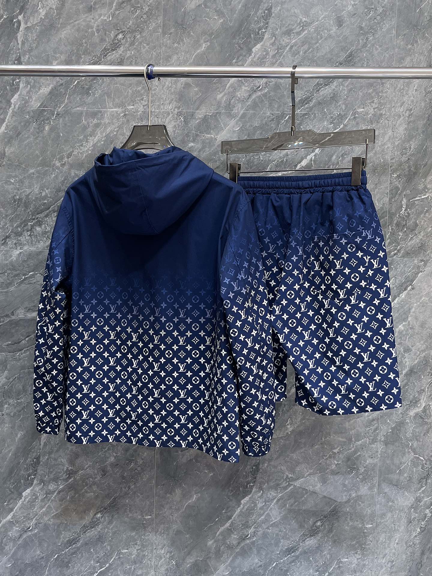 Alternative view of Louis Vuitton Jacket 06182
