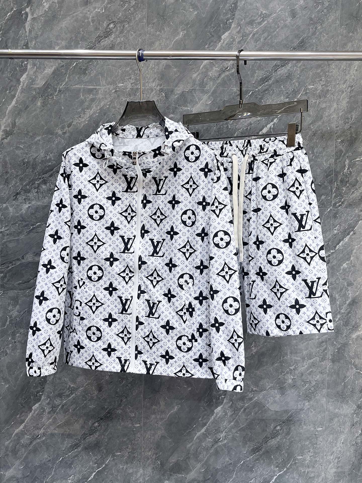 Louis Vuitton Jacket 06180