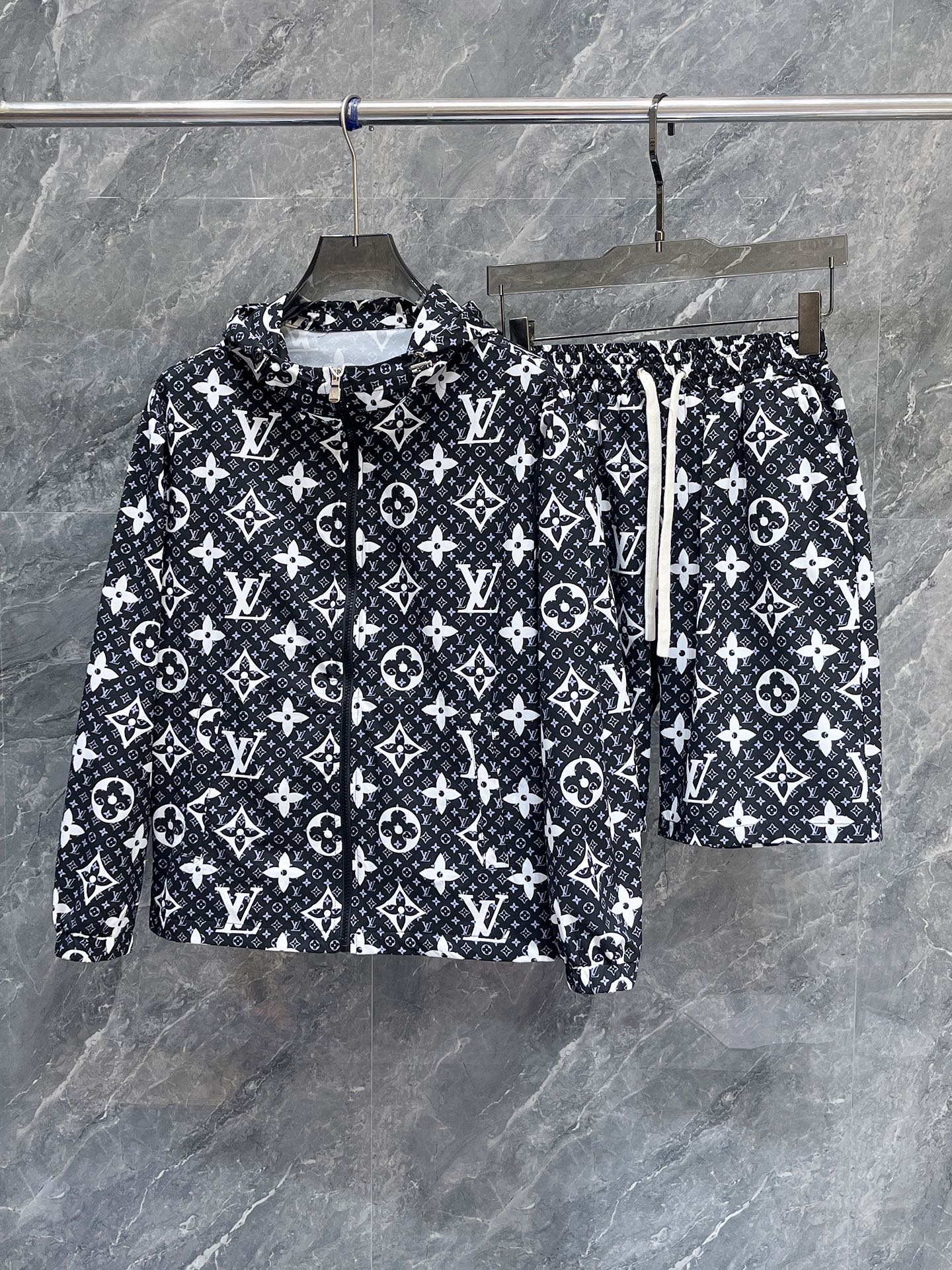 Louis Vuitton Jacket 06179