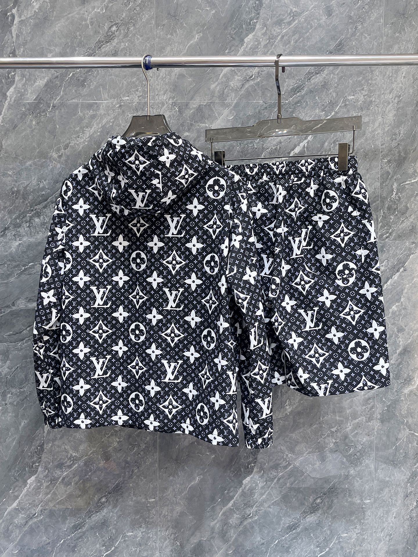 Alternative view of Louis Vuitton Jacket 06179