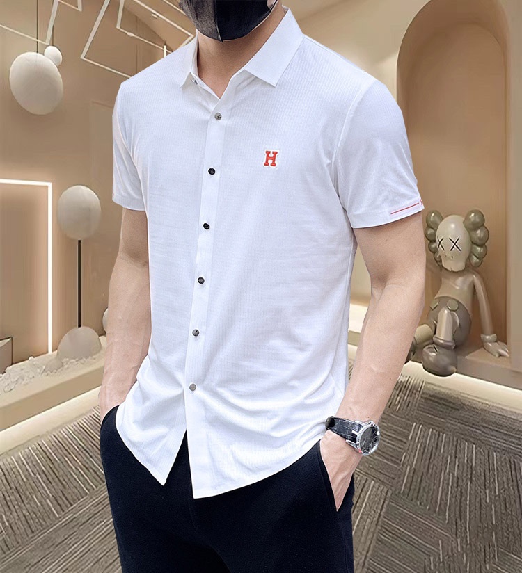 Hermes Parfait
 Vêtements Chemises & Chemisiers Blanc Série d’été Peu importe