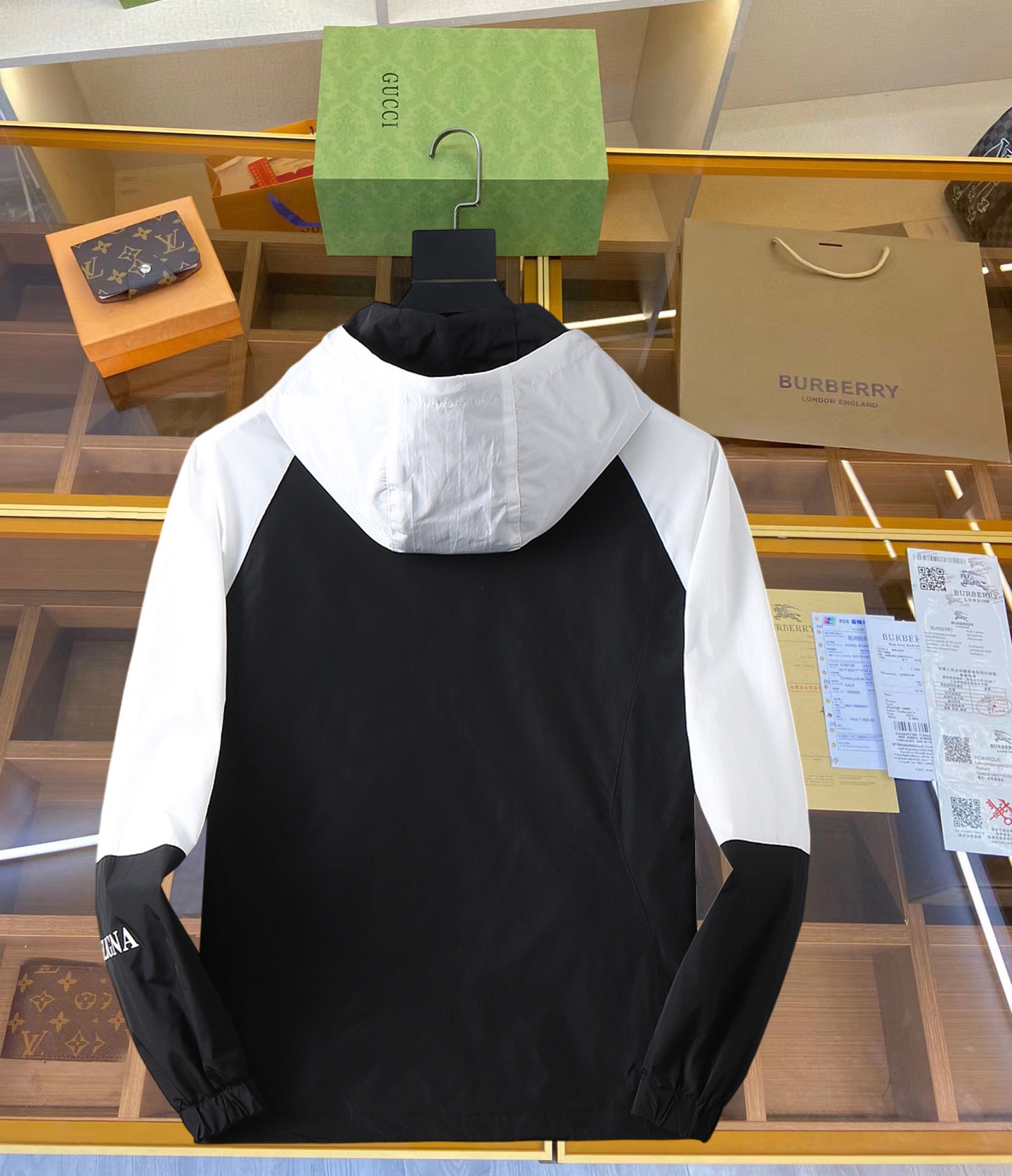 Alternative view of Jacket 00597