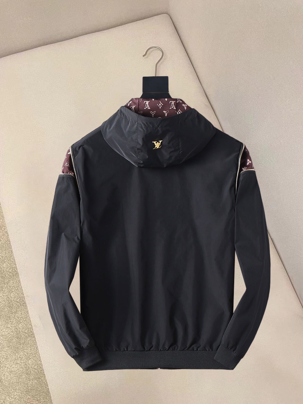 Alternative view of Louis Vuitton Jacket 01941