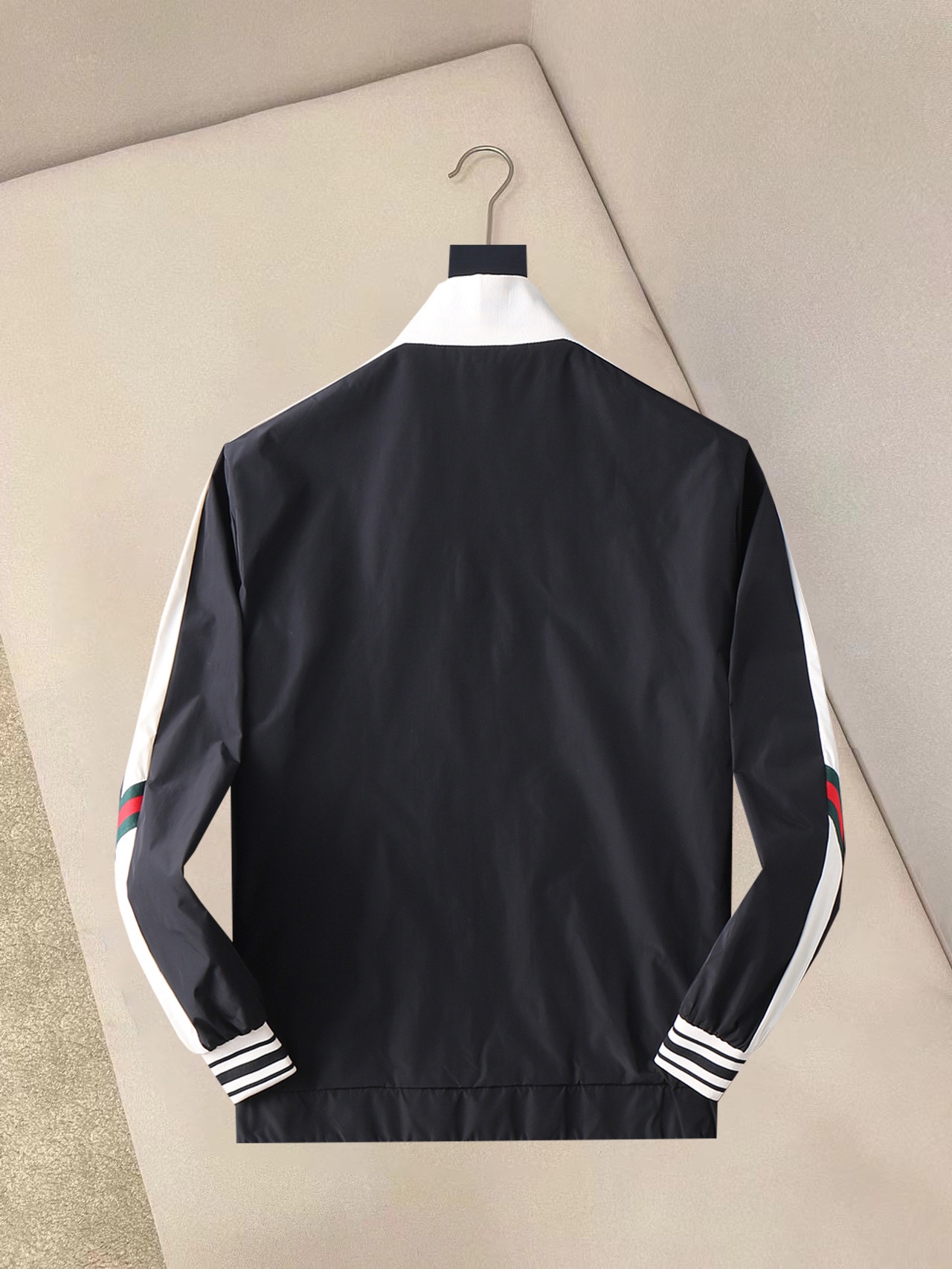 Alternative view of Jacket 02028