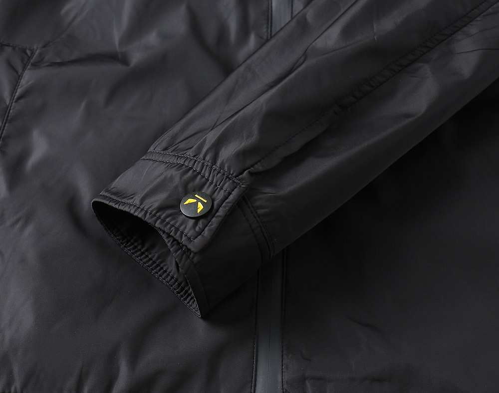 Fendi 2025 Reversible Jacket - Spring Collection, Comfortable & Stylish 11 i1727346210 4771 5