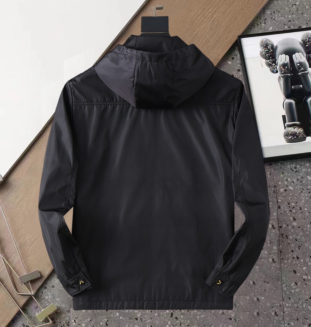 Fendi 2025 Reversible Jacket - Spring Collection, Comfortable & Stylish 3 i1727346210 7285 3