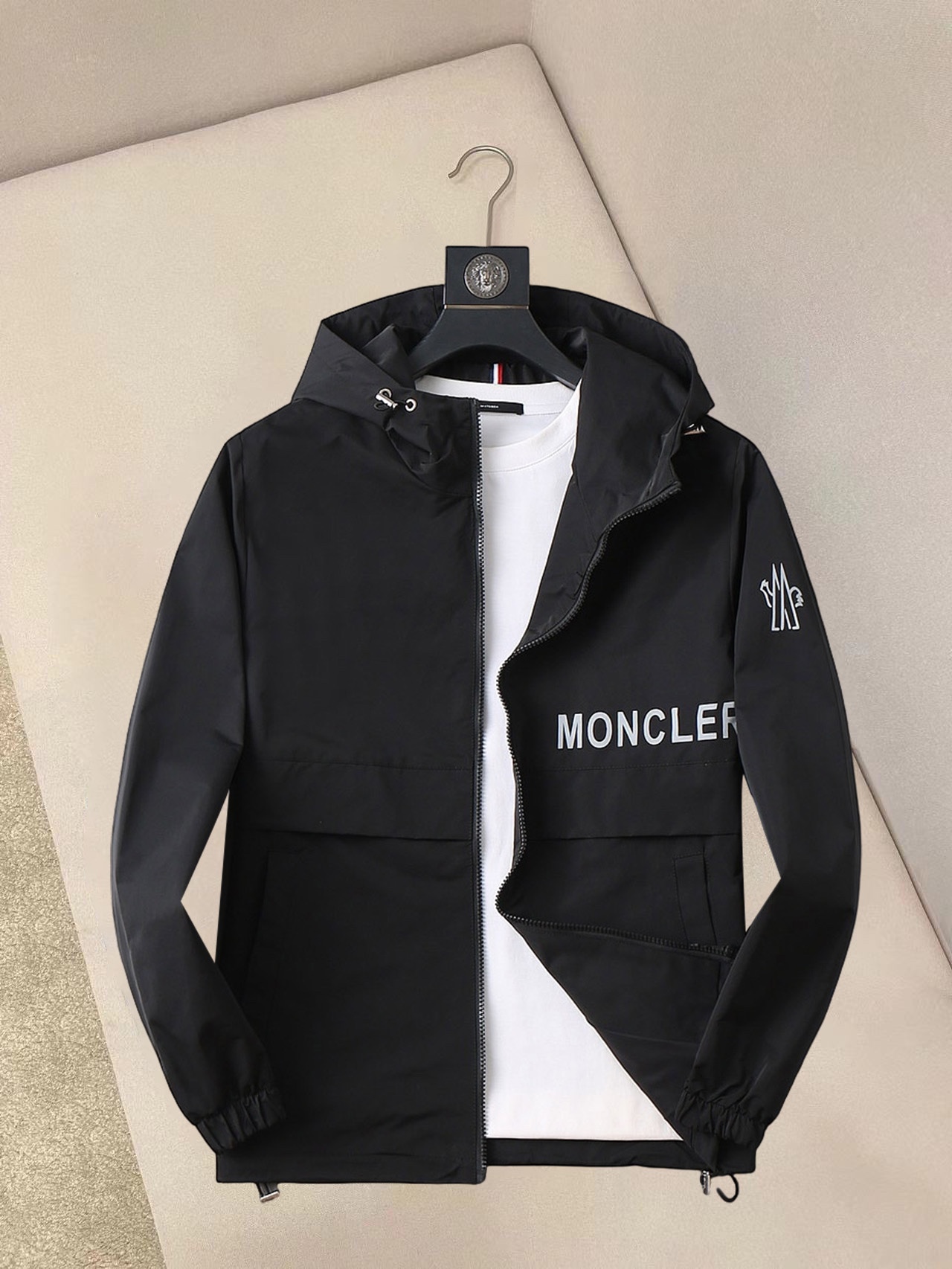Moncler Jacket 01929