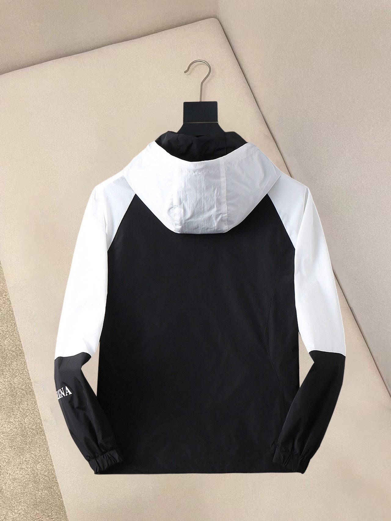 Alternative view of Jacket 02045