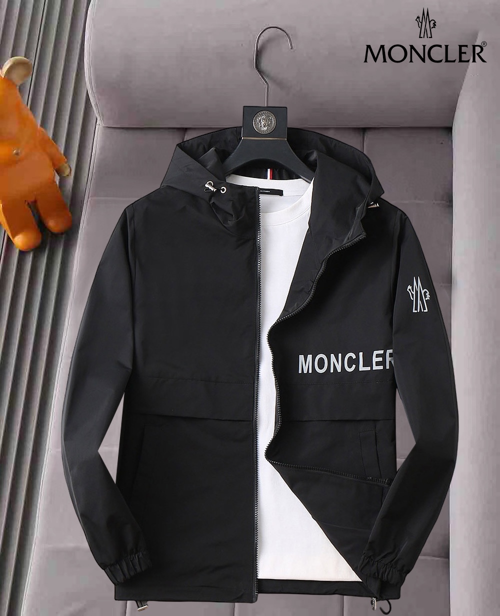 Moncler Jacket 06135
