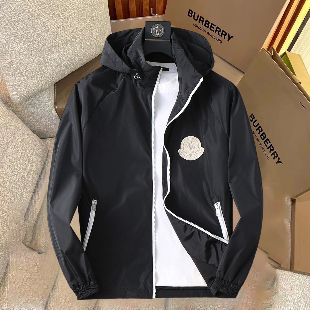 Moncler Jacket 09270