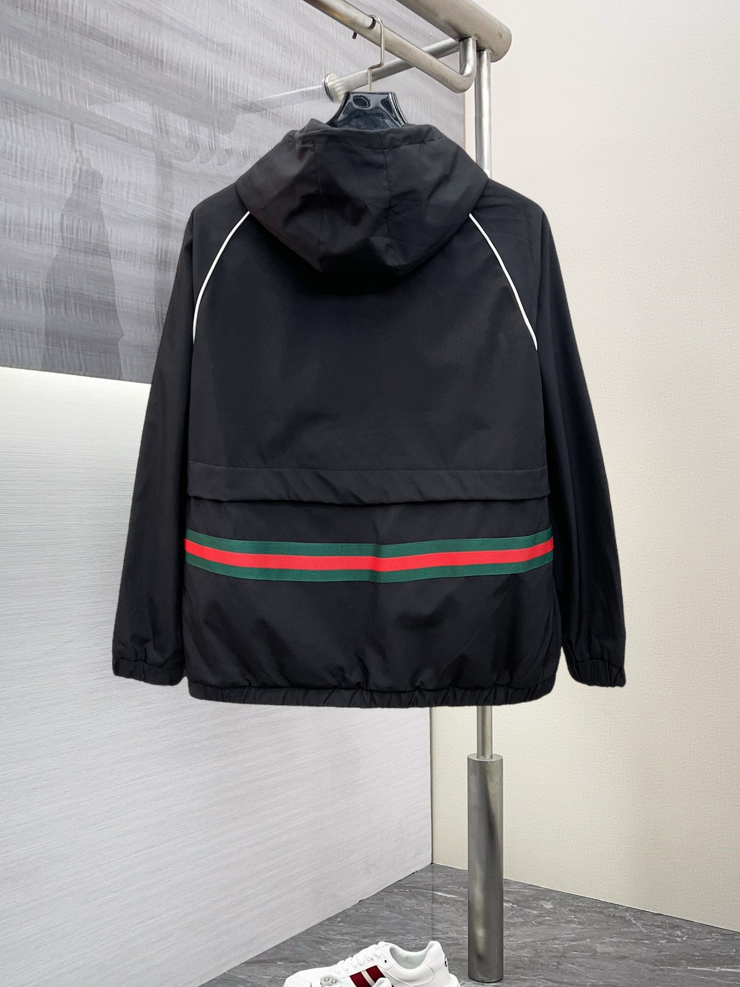 Alternative view of Jacket 09090