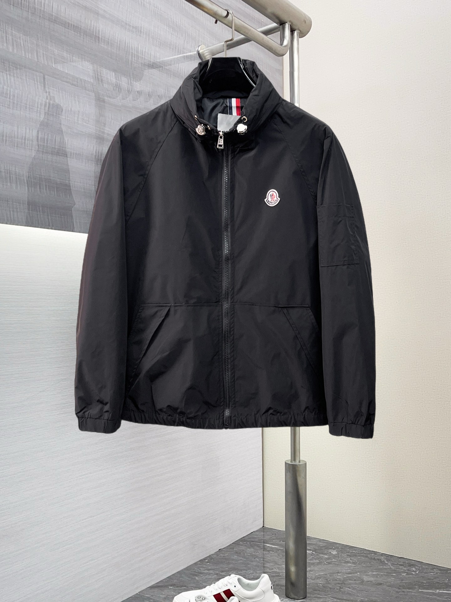 Moncler Jacket 09099