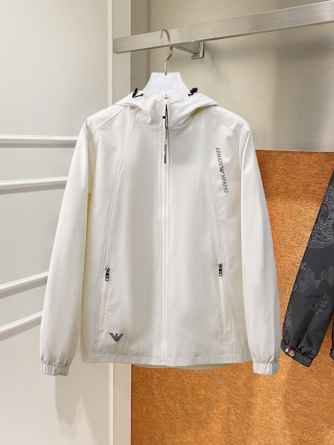 _ddJ9skLCiCjIXhl04XgQ7YUJEj0j2HwHodUBknA