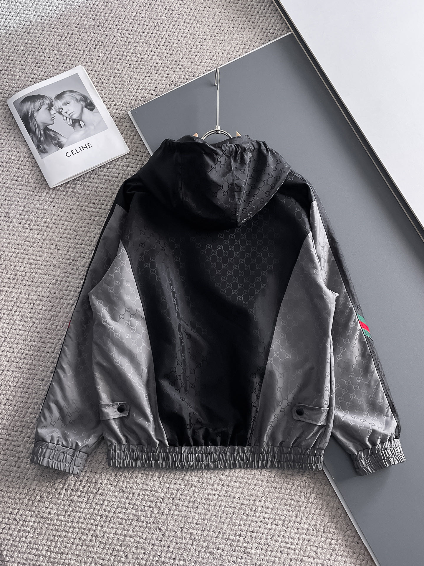 Alternative view of Jacket 07689