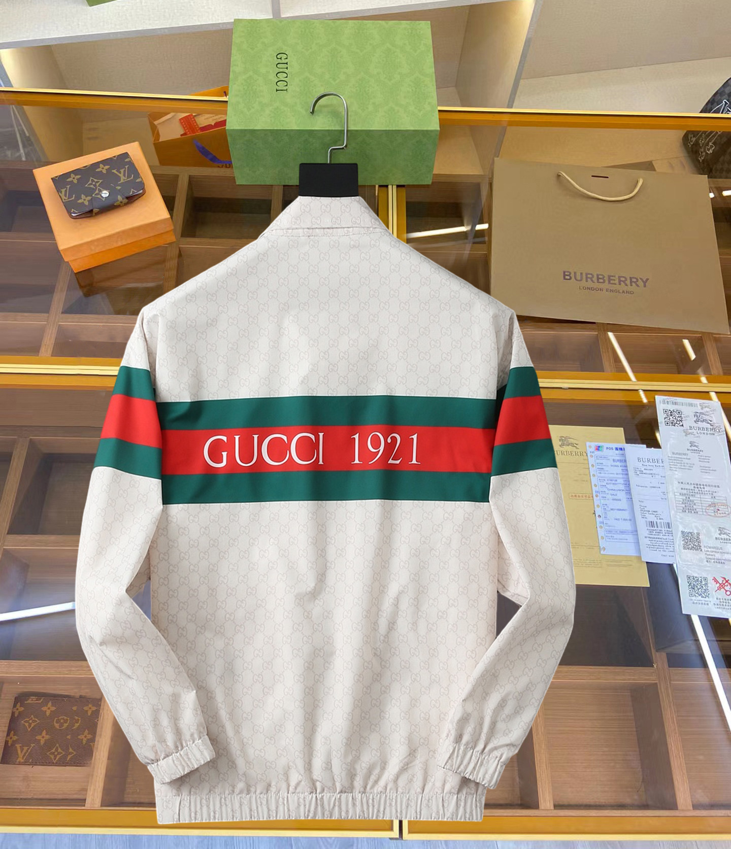 Alternative view of Jacket 00544