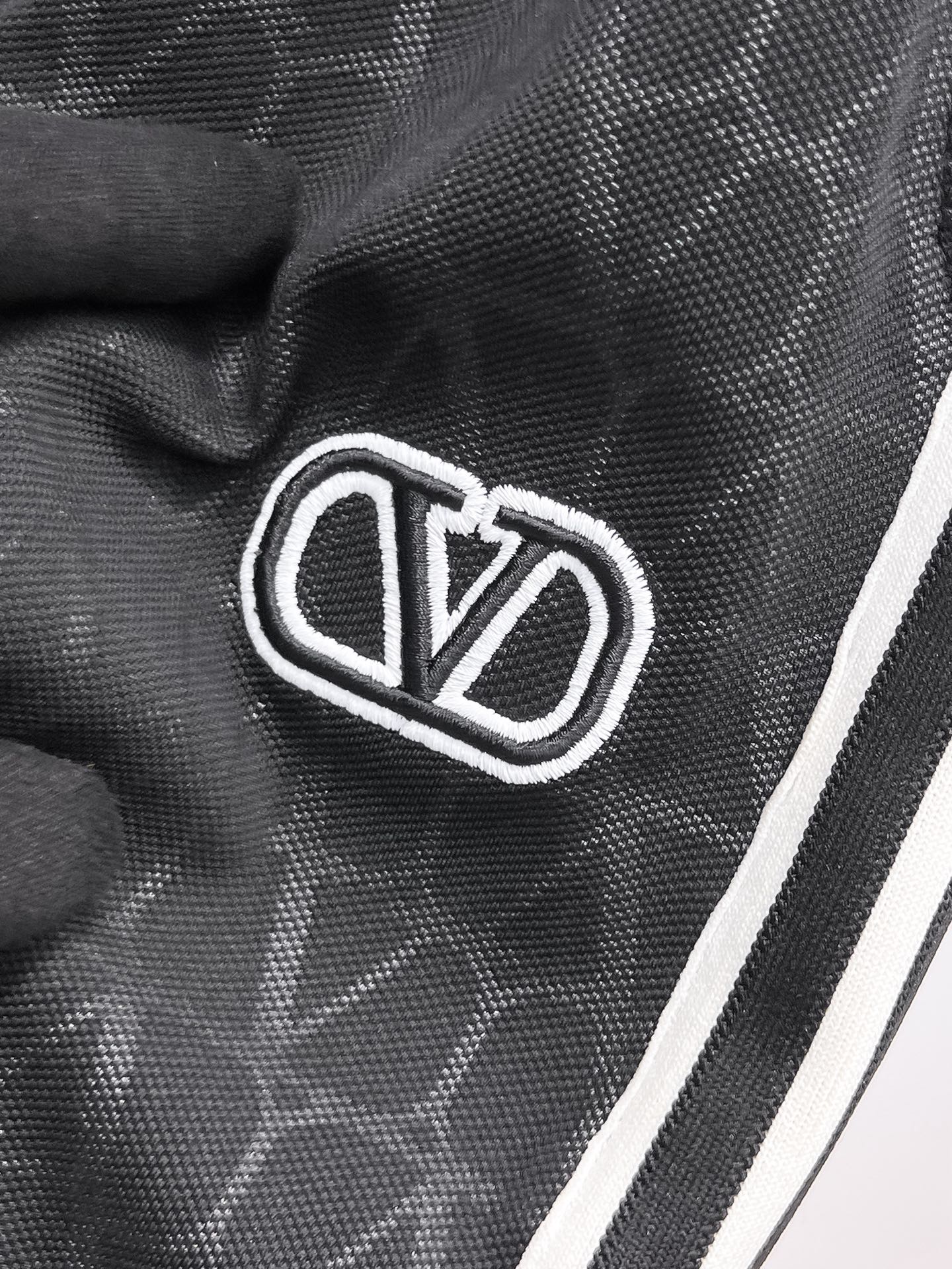 Valentino Men's Black Logo Print Shorts Casual Summer Beach Shorts 10 i1746873087362 5568 0 8