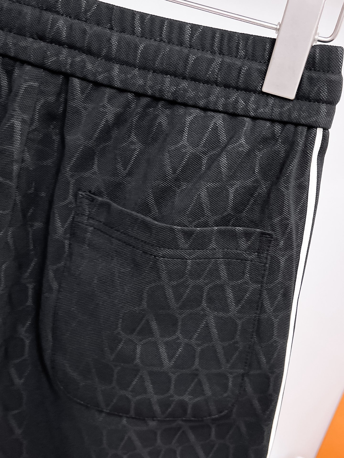 Valentino Men's Black Logo Print Shorts Casual Summer Beach Shorts 7 i1746873088131 4745 0 5