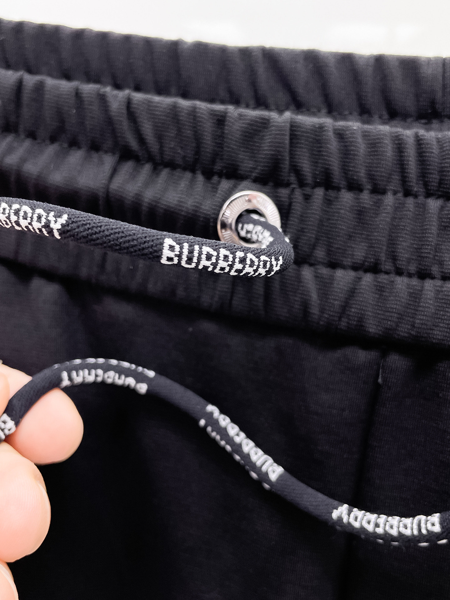 Burberry 巴宝莉 2026ss夏季新款 休闲短裤