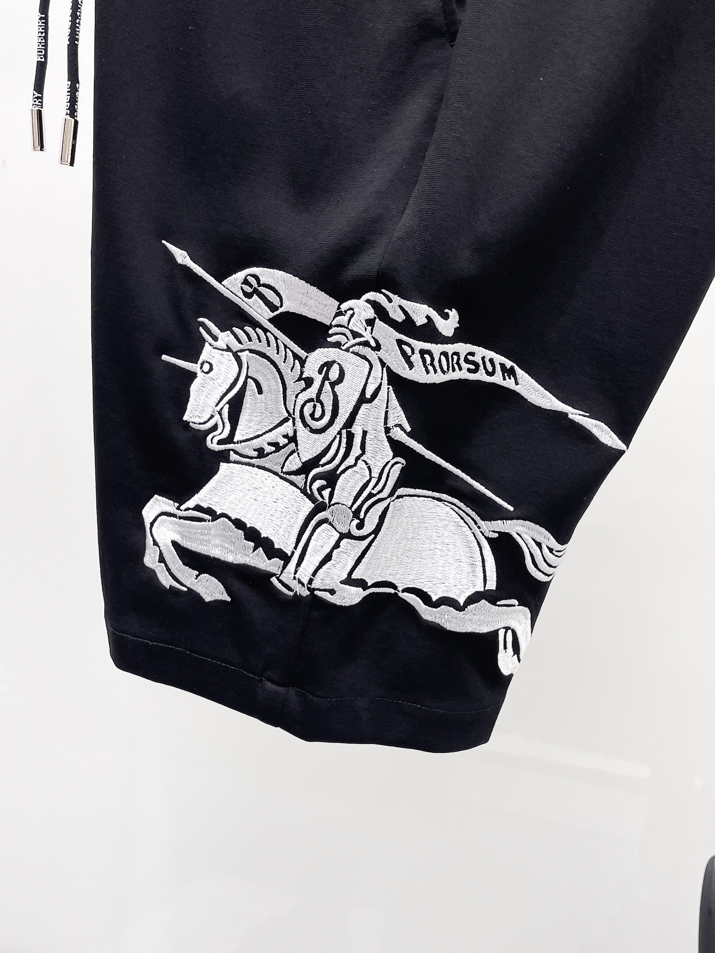 Burberry 巴宝莉 2026ss夏季新款 休闲短裤