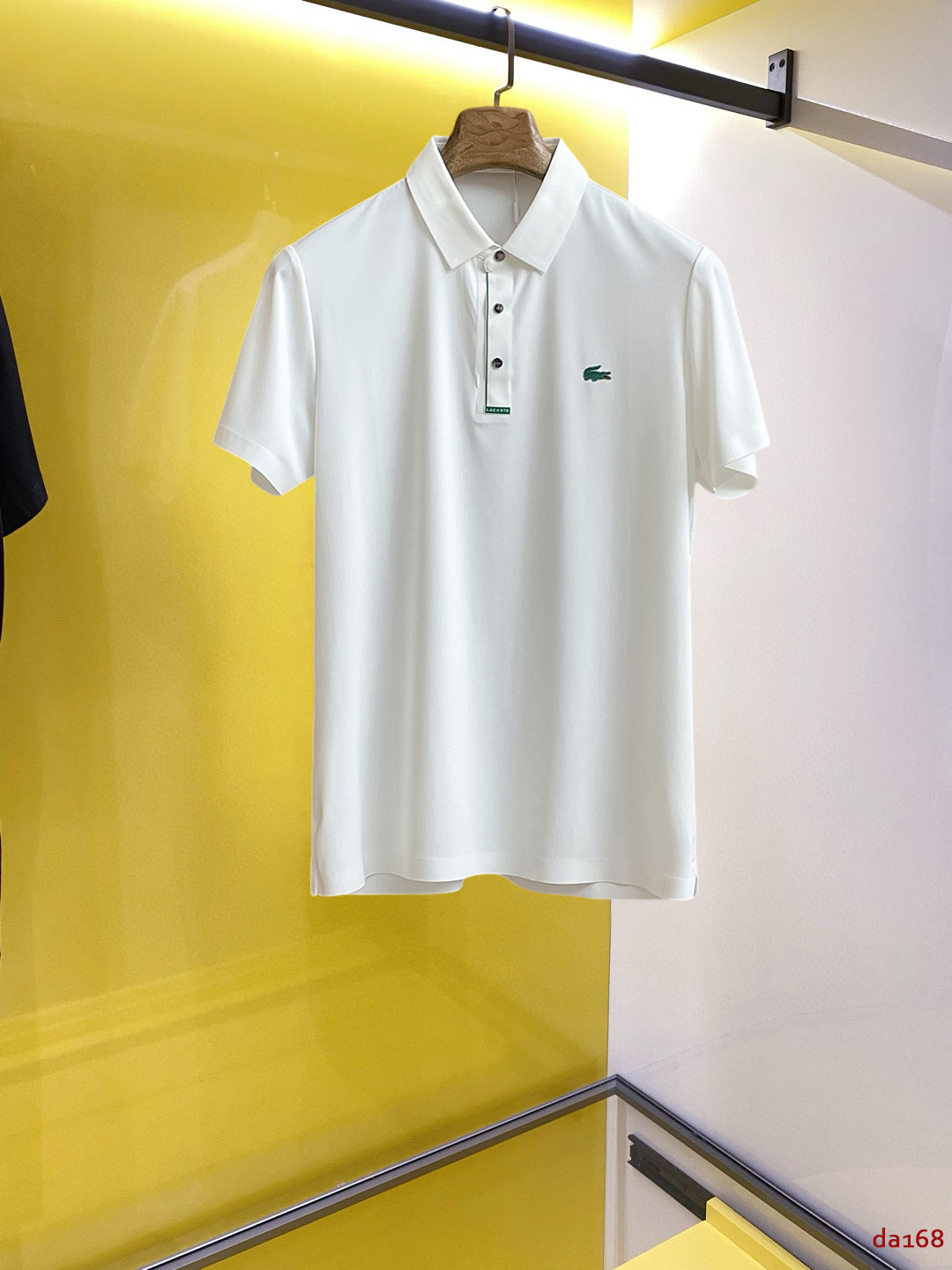 NO:469416,Crocodile, high-end business, white-collar workers, must-have items for individuals in the unit!  Seizure-free pressed gel ice silk casual business short-sleeved Polo, technology fabric, ice silk traceless, very good body feel, smooth feel and great texture!  Good elasticity, no sense of restraint, the fabric has its own breathable mesh, moisture absorption and sweating, quick drying and keeping it dry, small lapel placket-breasted design, showing a straight posture, not soft pedal, simple style, can be used for business and leisure, highly recommended!  High-elastic ice silk, the touch is as smooth as jade silk, clean and neat, and elegant and gentlemanly. The high-end materials are the key to the fabric, the quality control must be used. The feel is extremely delicate and smooth, the fabric has a good gloss and upper body skeleton feel, so we can greet mature and quality men's clothing!  Sweat in summer and dry instantly, a brand new experience Business commuting and leisure M-4XL, T-shirt, alexander wang19860909鳄鱼 高端商务 白领 单位人士必入单品！ 无痕压胶冰丝休闲商务短袖Polo,科技面料,冰丝无痕,体感非常棒,手感顺滑质感很棒！弹性好,无任何束缚感,面料自带透气网孔,吸湿排汗,速干保持干爽,小翻领门襟排扣设计,展露挺拔姿态,不软踏,简约款式,商务休闲都可驾驭,强烈推荐！高弹冰丝,触感堪比玉蚕丝一样丝滑,干净利落,儒雅绅士风度.高级材质,重点就是面料上,品控的必上,手感极其细腻光滑,面料光泽感和上身骨架感好,打招成熟品质男装！夏天出汗秒干,全新体验 商务通勤休闲 M-4XL,,T-shirt,alexander wang,Men's clothing