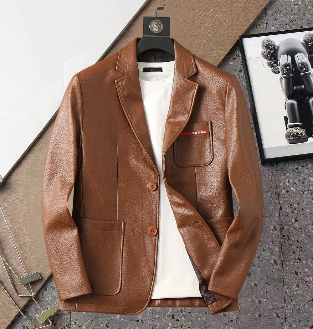 NO:510466,Prada 2025 new leather jacket, urban fashion and casual style!  The fabric is cool and hot jacket. It is fashionable and versatile, with breathable upper body and fashionable and beautiful. The special fabrics are imported from the UK. They have unique texture, soft and smooth feel, and excellent details. They are not a product that ordinary fabrics can compare with. Very charming design, inner sewing edging technology, customized original logo auxiliary material design!  The details are very in place. They give users full experience and perfect protection. They are minimalist and seasonal design elements, perfect style, and highly recommended!  Size M-3XL, prada, jackets & coats, jackets & coats,leather jacket,alexander wang19860909普拉达 2025新款皮衣夹克,都市时尚休闲款！面料帅酷爆款夹克外套.时尚都市百搭款款,上身透气而且时尚靓丽,特供面料都是英国进口的 质感独特,手感柔嫩顺滑,细节出色 不是一般面料所能对比的产品.非常极具魅力的设计,内缝包边工艺,定制原版logo辅料设计！细节非常到位.给使用者充分的体验和完善的保护,极简当季的设计元素,完美版型,强烈推荐！ 尺码M-3XL,,prada,jackets & coats,jackets & coats,leather jacket,alexander wang,Men's clothing