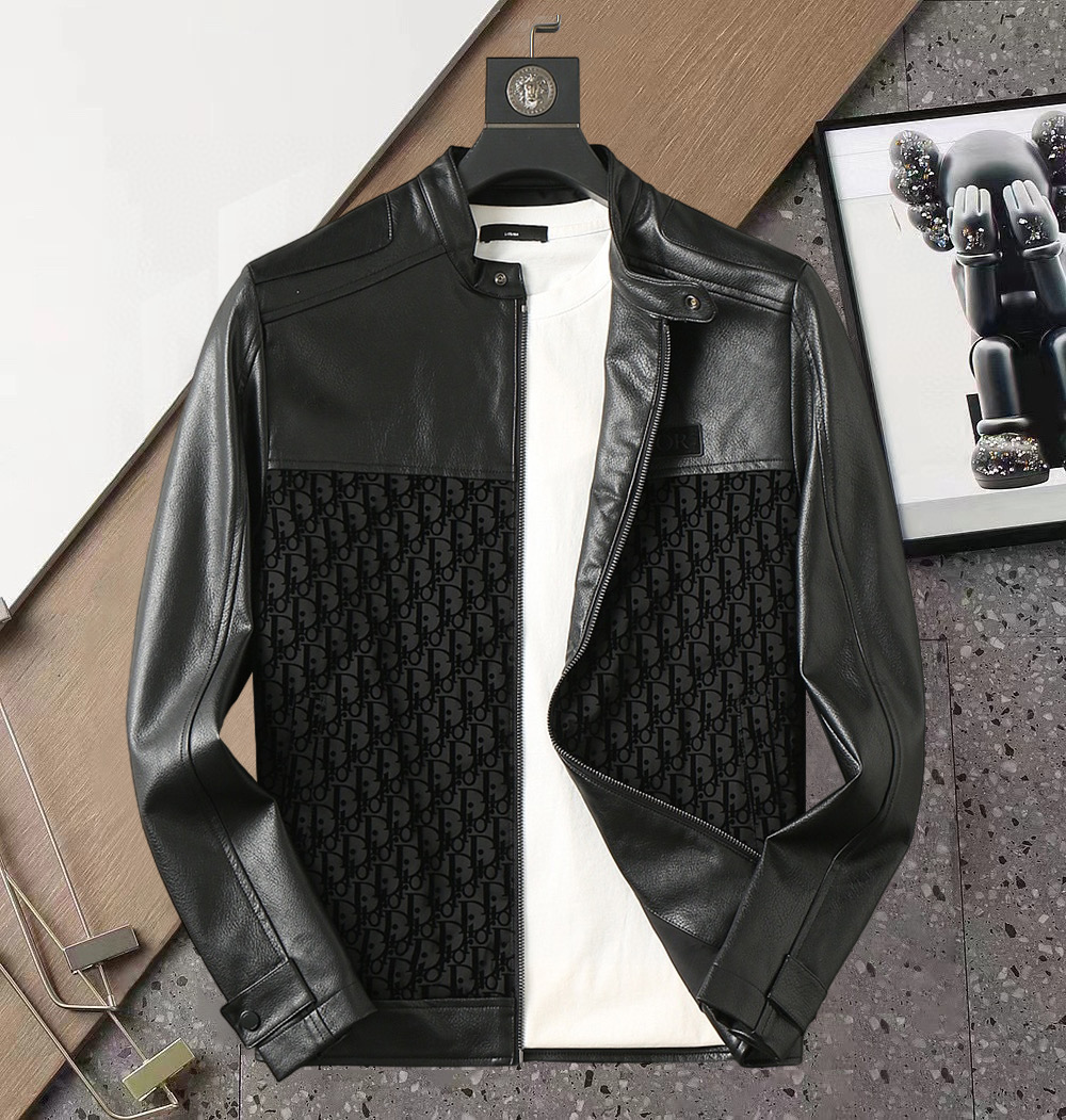 NO:510464,Dior 2025 new leather jacket, urban fashionable and casual style!  The fabric is cool and hot jacket. It is fashionable and versatile, with breathable upper body and fashionable and beautiful. The special fabrics are imported from the UK. They have unique texture, soft and smooth feel, and excellent details. They are not a product that ordinary fabrics can compare with. Very charming design, inner sewing edging technology, customized original logo auxiliary material design!  The details are very in place. They give users full experience and perfect protection. They are minimalist and seasonal design elements, perfect style, and highly recommended!  Size M-3XL, Dior, Jackets & coats, Jackets & coats,leather jacket,alexander wang19860909迪奥 2025新款皮衣夹克,都市时尚休闲款！面料帅酷爆款夹克外套.时尚都市百搭款款,上身透气而且时尚靓丽,特供面料都是英国进口的 质感独特,手感柔嫩顺滑,细节出色 不是一般面料所能对比的产品.非常极具魅力的设计,内缝包边工艺,定制原版logo辅料设计！细节非常到位.给使用者充分的体验和完善的保护,极简当季的设计元素,完美版型,强烈推荐！ 尺码M-3XL,,dior,jackets & coats,jackets & coats,leather jacket,alexander wang,Men's clothing