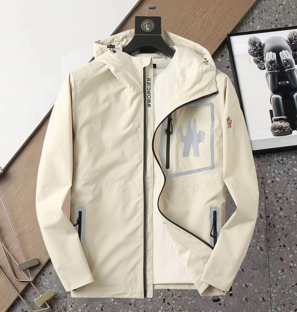 NO:510481,The new jacket and jacket for the spring of 2025 are perfect in the show, comfortable and warm, the three-standard complete colors and full and attractive, and the very outstanding design easily advances the sense of fashion. The workmanship is extremely exquisite and rigorous, and the wiring is neat and meticulous!  A masterpiece of a big-name designer!  The upper body doesn't look bloated and super handsome!  Spot code M ~ XXXL,,Moncler,jackets & coats,jackets & coats,alexander wang19860909蒙口 2025开春新款夹克外套,秀场新品品相非常完美,舒适保暖,三标齐全色泽饱满诱人,非常出彩的设计,轻松将时髦感进阶,做工极为考究严谨,走线工整细致！大牌设计师巨作！上身不显臃肿、超级帅气！现货码数M ～ XXXL,,Moncler,jackets & coats,jackets & coats,alexander wang,Men's clothing