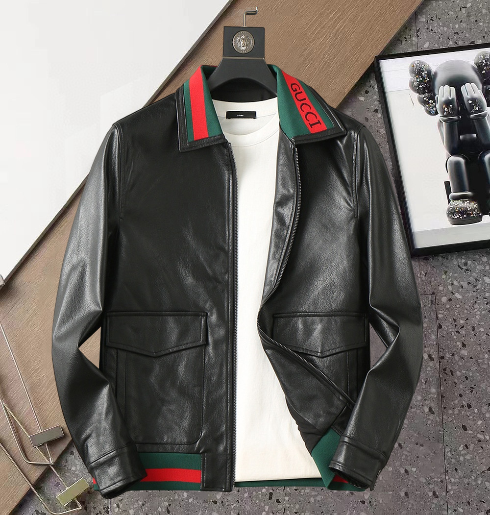 NO:510463,Guqi 2025 new leather jacket, urban fashionable and casual style!  The fabric is cool and hot jacket. It is fashionable and versatile, with breathable upper body and fashionable and beautiful. The special fabrics are imported from the UK. They have unique texture, soft and smooth feel, and excellent details. They are not a product that ordinary fabrics can compare with. Very charming design, inner sewing edging technology, customized original logo auxiliary material design!  The details are very in place. They give users full experience and perfect protection. They are minimalist and seasonal design elements, perfect style, and highly recommended!  Size M-3XL, Jackets & coats, Jackets & coats,leather jacket,alexander wang19860909古奇 2025新款皮衣夹克,都市时尚休闲款！面料帅酷爆款夹克外套.时尚都市百搭款款,上身透气而且时尚靓丽,特供面料都是英国进口的 质感独特,手感柔嫩顺滑,细节出色 不是一般面料所能对比的产品.非常极具魅力的设计,内缝包边工艺,定制原版logo辅料设计！细节非常到位.给使用者充分的体验和完善的保护,极简当季的设计元素,完美版型,强烈推荐！ 尺码M-3XL,,jackets & coats,jackets & coats,leather jacket,alexander wang,Men's clothing