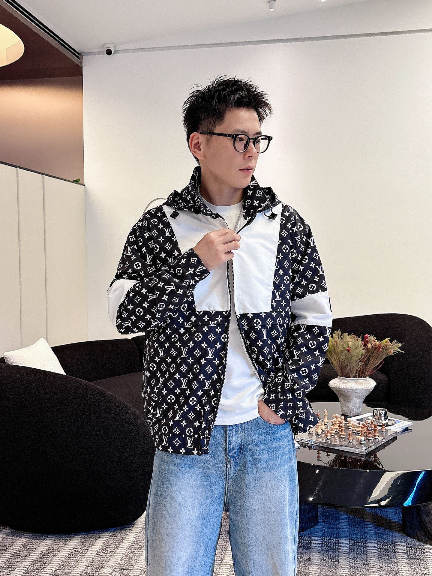 Alternative view of Louis Vuitton Jacket 02170