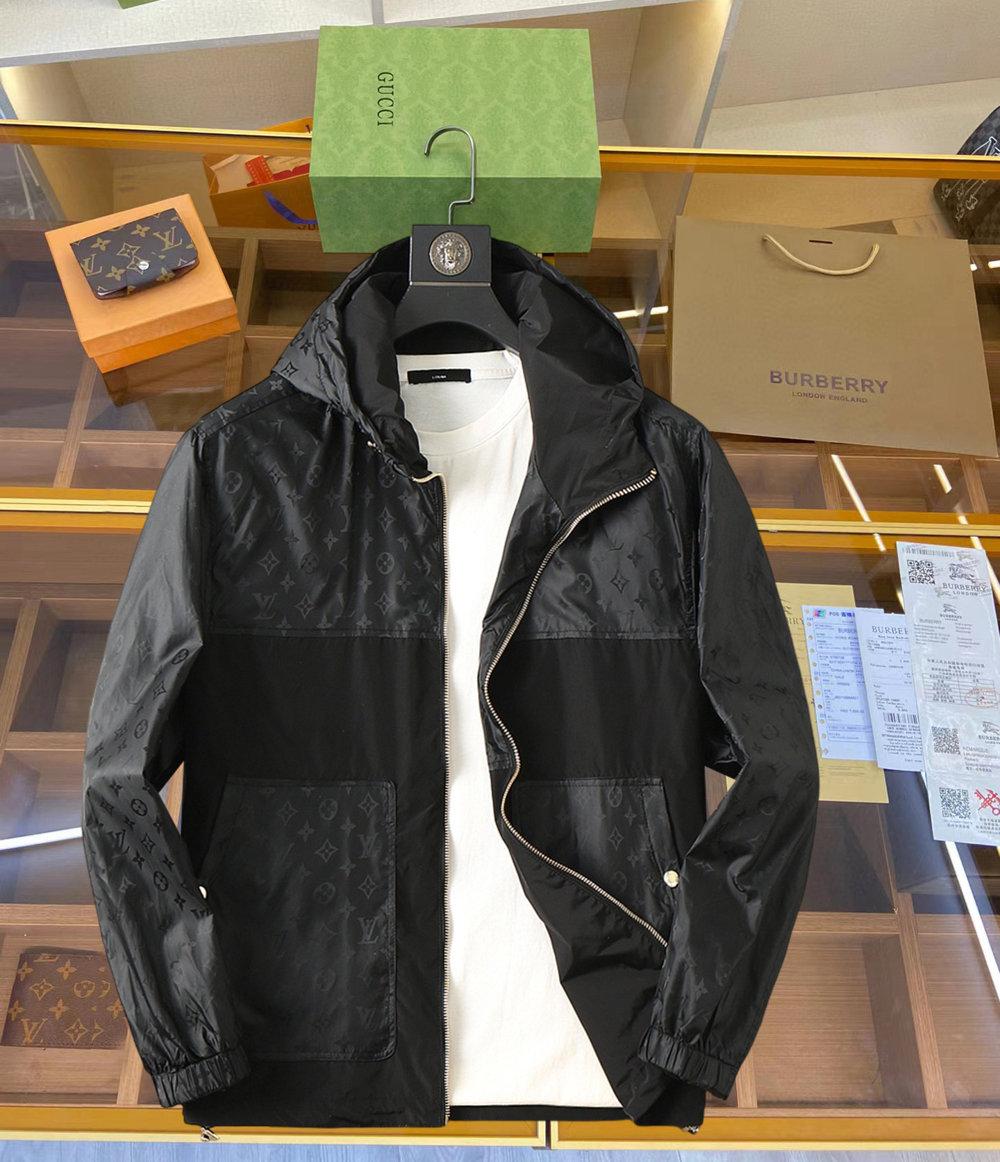 Alternative view of Louis Vuitton Jacket 00530