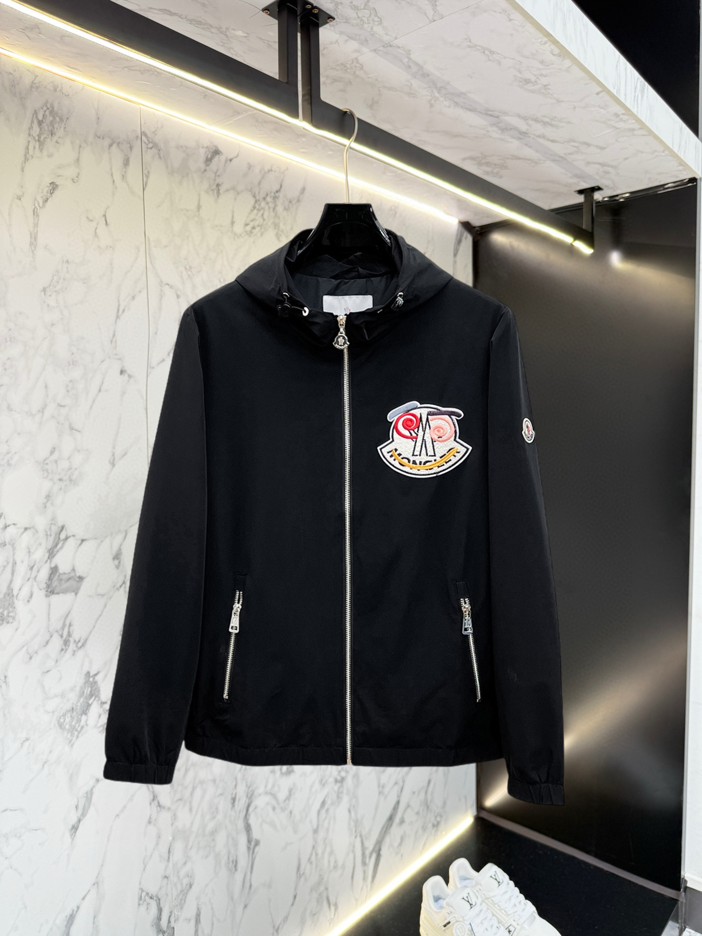 Moncler Jacket 03762