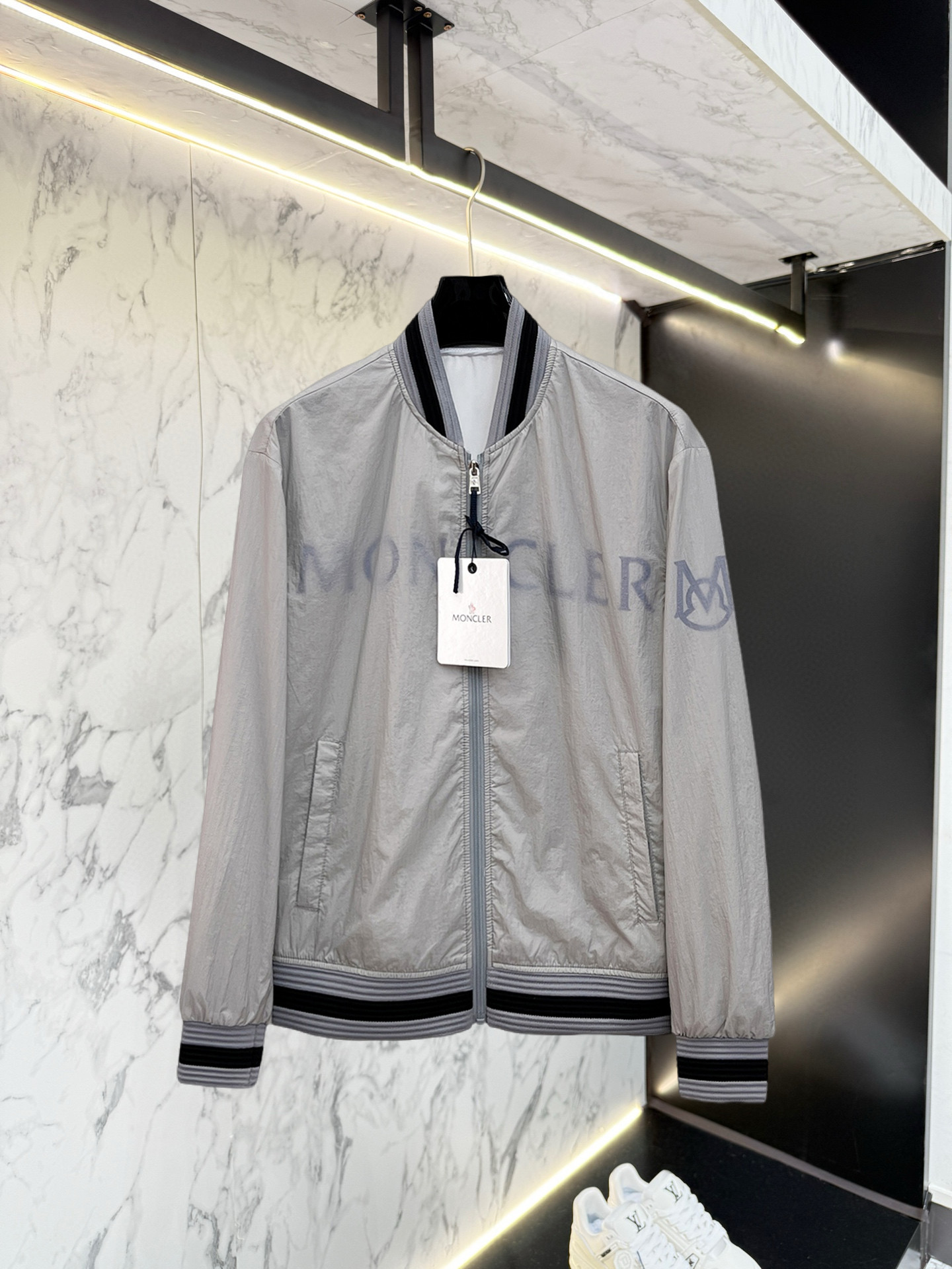 Moncler Jacket 03666